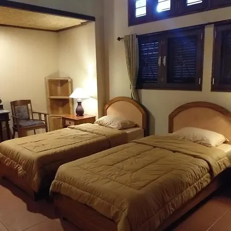 Titipan House