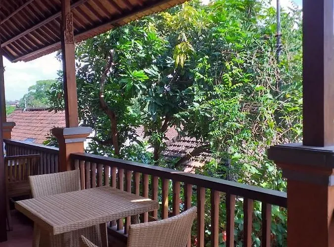 Guest house Titipan House
