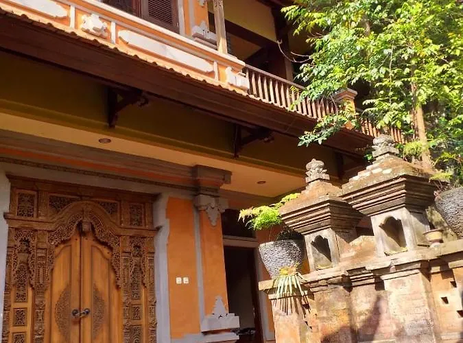 Titipan House